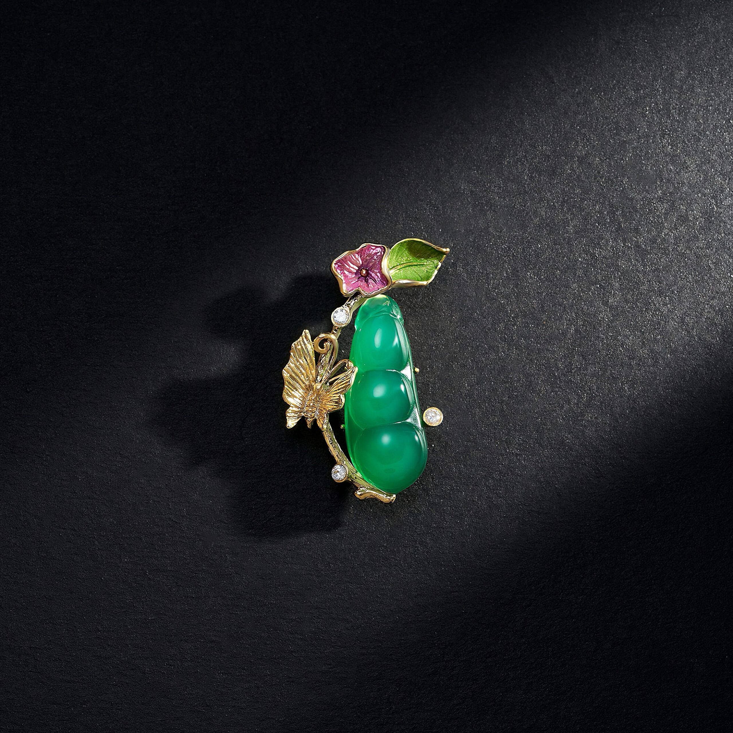 THE BEAN BROOCH
