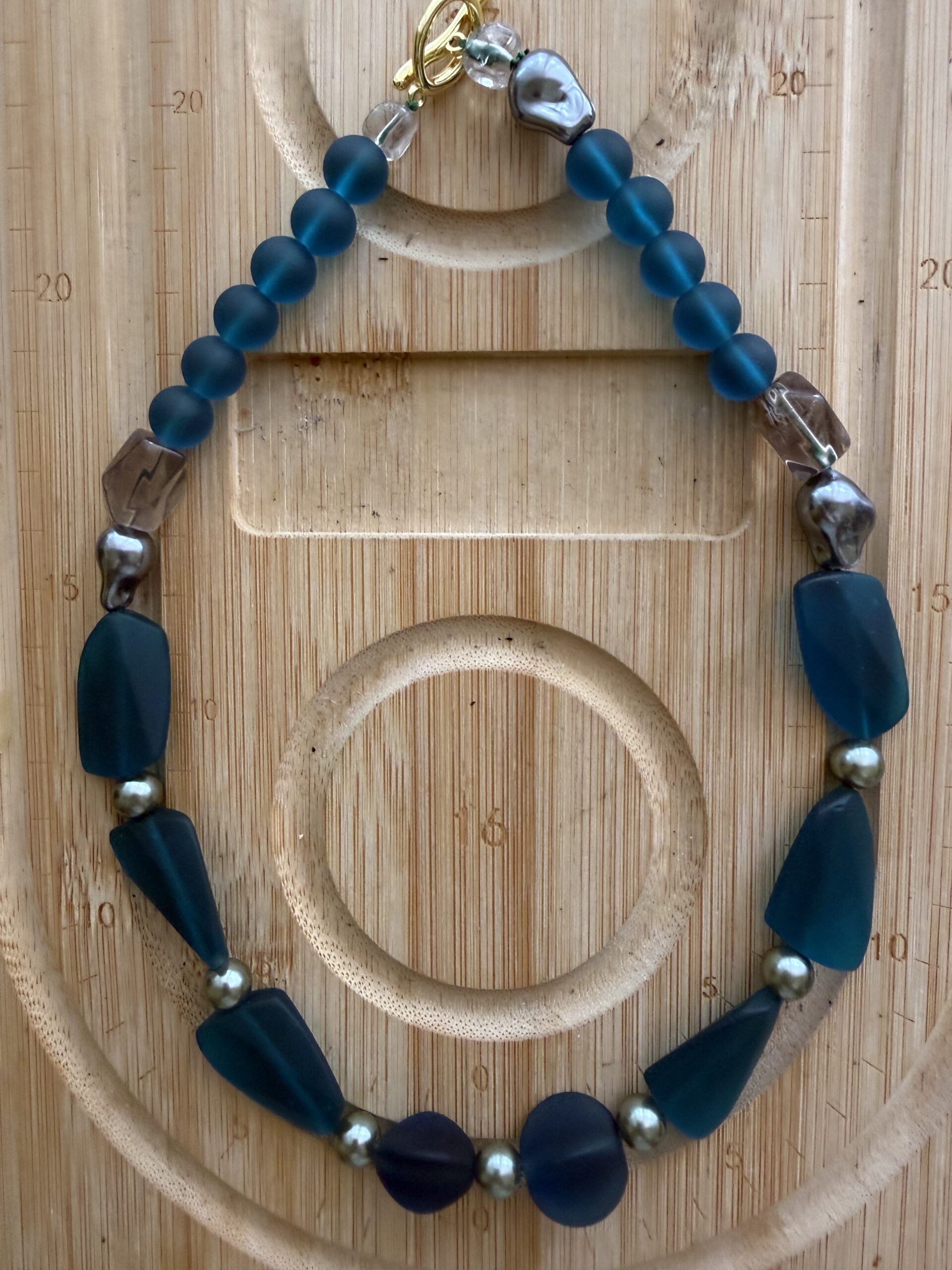 handcrafted Liuli shell pearl necklace